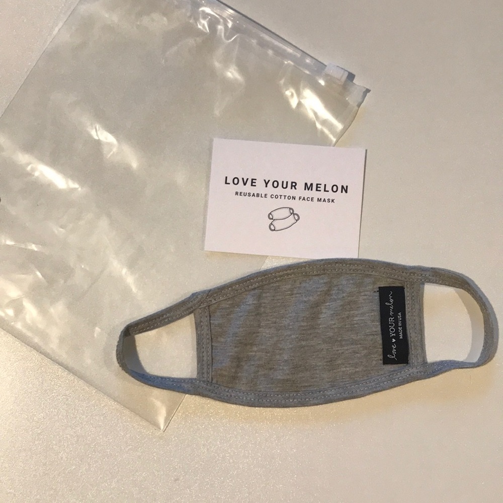 NWT Love Your Melon Kids Gray Face Mask